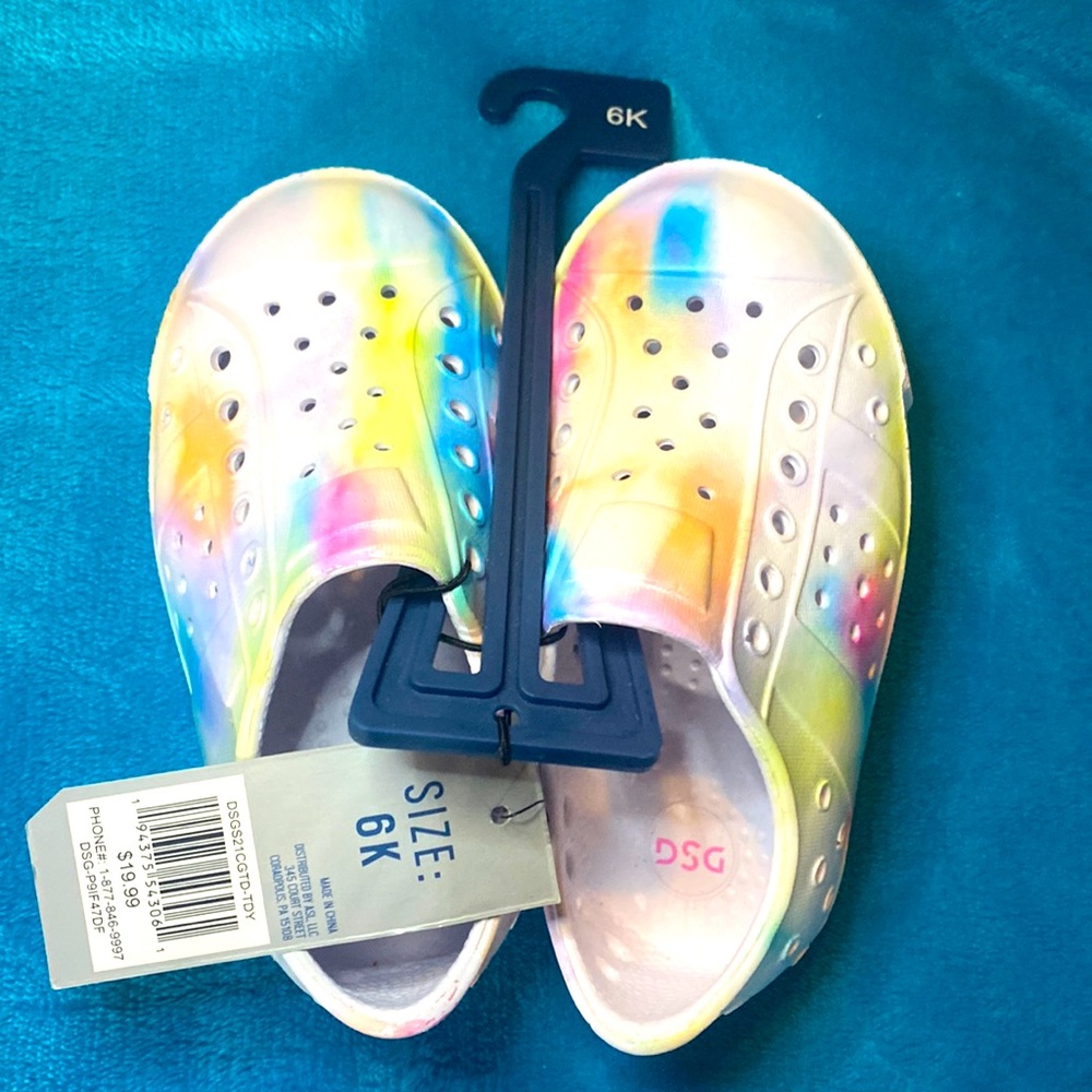 New size 6K water shoes